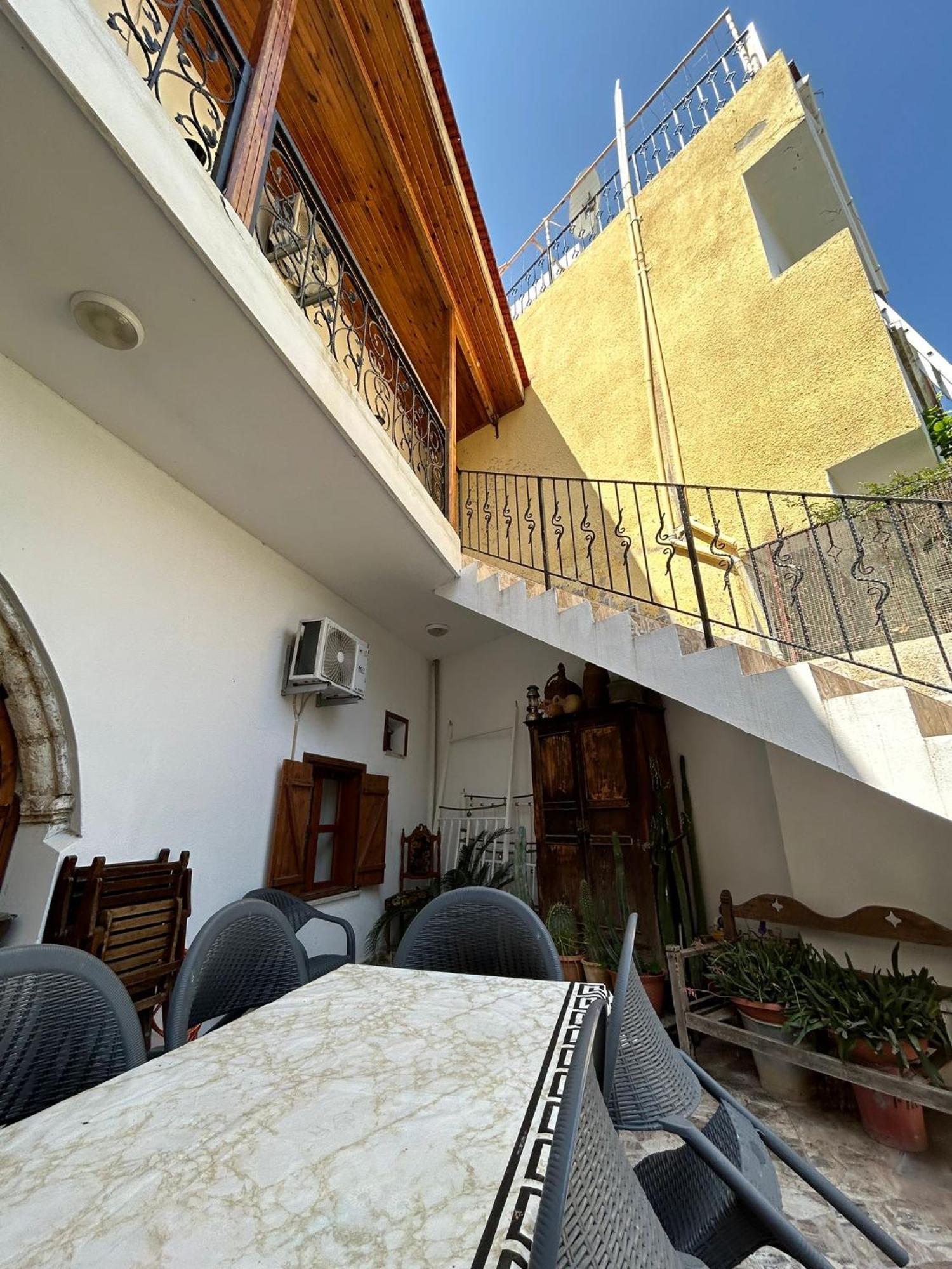Magic Moon Guest House Famagusta  Exterior foto